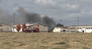 Havai fişek deposunda korkutan yangın