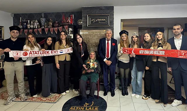 Hayırsever iş insanı Yılmaz Ünlü'den Zehra anneye anlamlı ziyaret