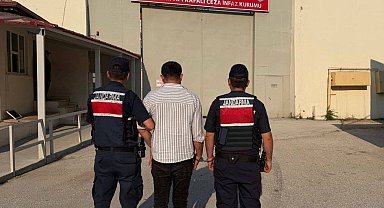 Hırsızlık suçundan aranan şahıs yakalandı