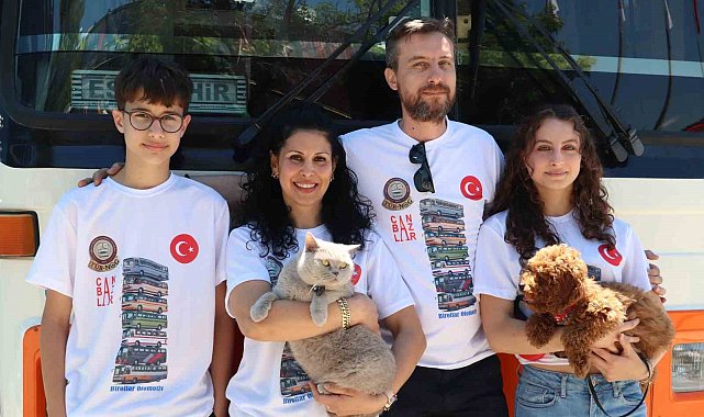 Hurda olarak aldıkları otobüsü 5 milyon liraya yürüyen eve dönüştürdüler