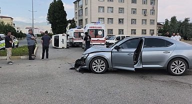 Iğdır'da araçlar çarpıştı: 4 yaralı