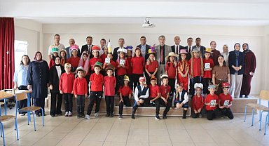 İl Milli Eğitim Müdürü Yılmaz, Hisarcık'ta kitap söyleşisine katıldı