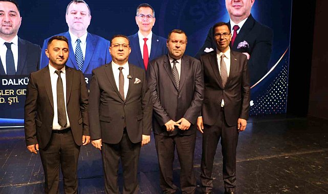 İş adamı Eken, adaylarını tanıttı