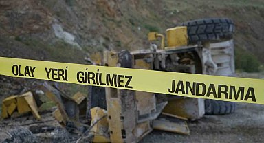 İş makinesi 20 metrelik uçurumdan yuvarlandı: Operatör ağır yaralı