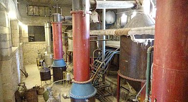 Isparta'da 1950'lerden kalan gül yağı fabrikası binlerce ziyaretçiyi ağırlıyor