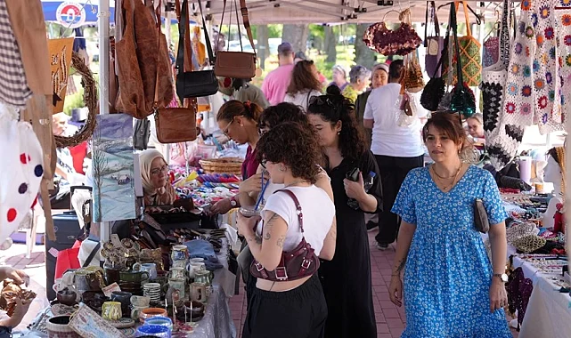 İstanbul Maltepe'de "Babalar Günü El Emeği Pazar"ına büyük ilgi