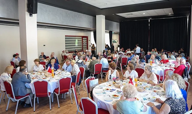 İstanbul Maltepe'de huzurevi sakinleriyle buluşma