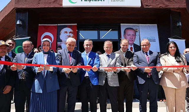 İstanbul'un ikinci Yeşilay Gençlik Merkezi Esenyurt'ta açıldı