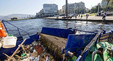 İzmir Körfezi'nden 1,2 milyon ton dip çamuru, binlerce ton atık temizlendi