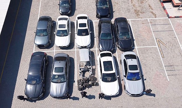 İzmir merkezli 6 ilde lüks araç operasyonu: 30 milyon liralık vurgun