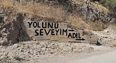 İzmir'de bozuk yol isyan ettirdi, vatandaş çileyi duvarlara yazdı