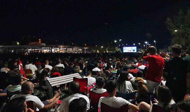 İzmir'de Dünya Kupası heyecanı dev ekranlarda yaşanacak