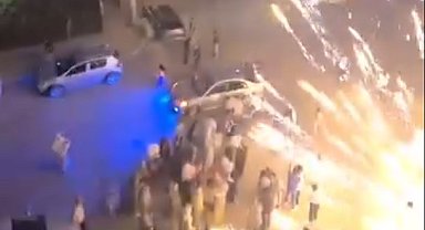 İzmir'de nişan kutlamasında büyük panik: Havai fişek kalabalığın üzerine patladı