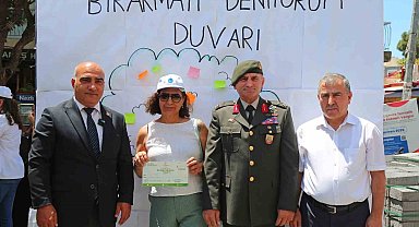 İzmir'de tütün kullanımının sağlığa zararlarına dikkat çekildi