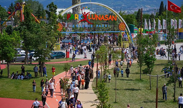 İzmit Millet Bahçesi, yeni yüzüyle kültür, sanat ve eğlencenin kalbi haline geldi