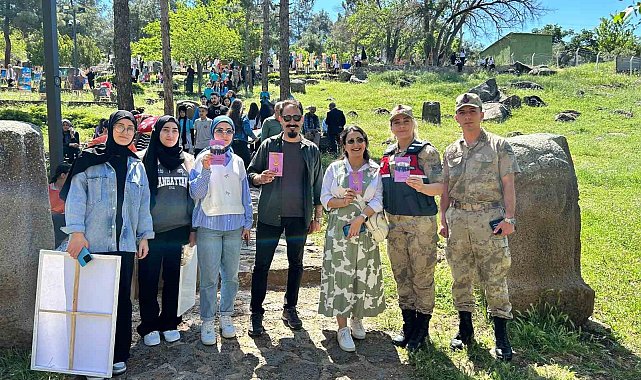 Jandarma ekipleri KADES uygulamasını tanıttı