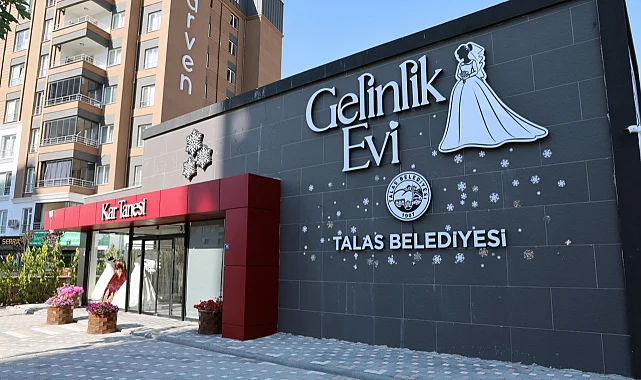 Kar Tanesi Gelinlik Evi yeni sezon heyecanı