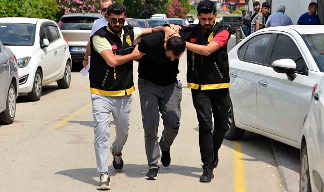 Katil zanlısı 550 saatlik güvenlik kamerası inceleme sonrası dağ evinde yakalandı