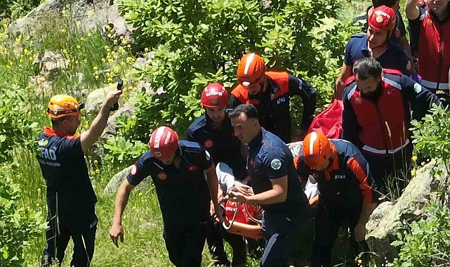 Kayalıklardan düşen şahıs yaralandı