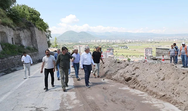 Kayseri Melikgazi'den çöken istinat duvarına acil müdahale