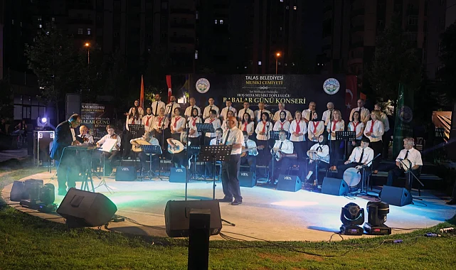 Kayseri Talas'ta musikili Babalar Günü