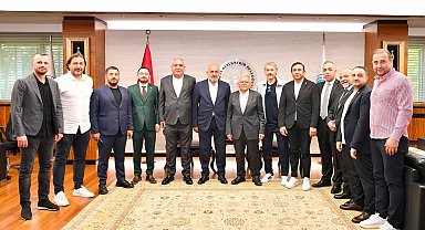 Kayserispor'un yeni yönetiminden Büyükkılıç'a ziyaret