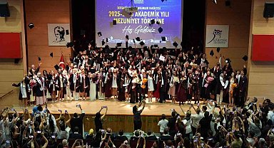 KBÜ İİBF mezunlarını geleceğe uğurladı