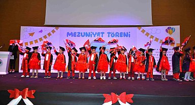 Kepez'in kreşlerinde mezuniyet heyecanı