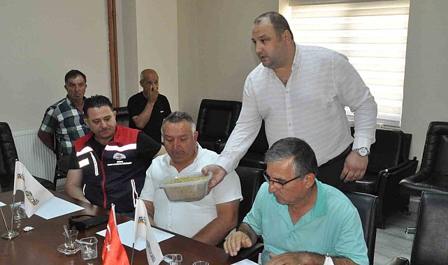 Keşan'da hasat edilen ilk arpanın salon satışı yapıldı