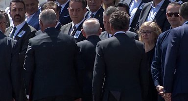 Kılıçdaroğlu ve Özel, mutlak butlan kararından sonra ilk kez cenaze töreninde yan yana geldi