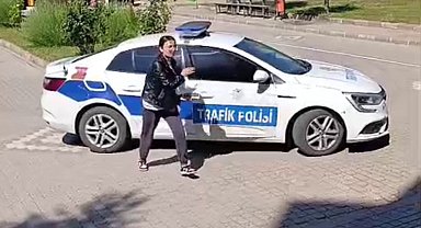Kimliği geçersiz çıkan öğrenci AYT'ye 1 dakika kala yetişti