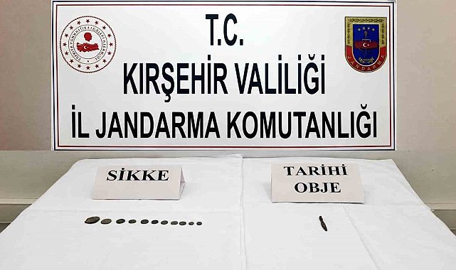 Kırşehir'de tarihi eser operasyonu: Sikke ve objeler ele geçirildi