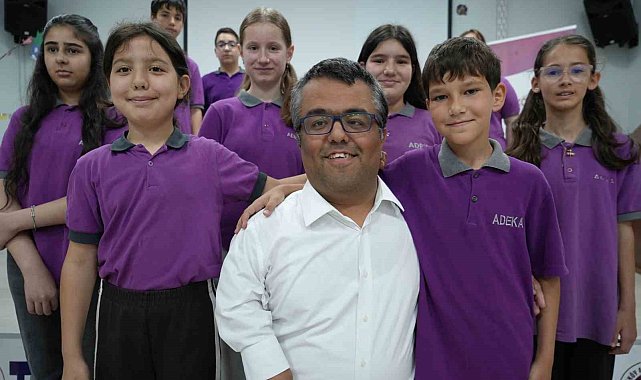 Kısa boyu nedeniyle zorbalık gördü, yaşadıklarını öğrencilerle paylaşıyor