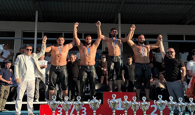 Kocaeli Kağıtspor, Bükreş'te minderi salladı