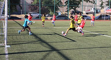 Kocaeli'de İzmit'in Kurtuluşu Futbol Şenliği başladı