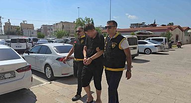 Kolundaki dövme 33 yıllık firari dolandırıcıyı yakalattı