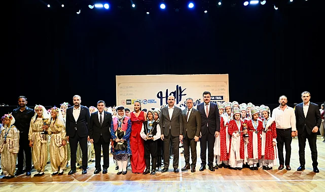 Konya Büyükşehir'den Halk Oyunları Şöleni finali