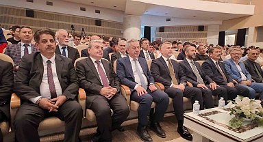 Konya'da "Kudüs" konulu makale yarışması ödül töreni ve Genç Kalemler Okul Dergileri Fuarı