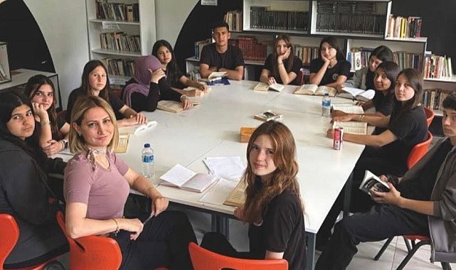 Köyceğiz Naip Hüseyin Anadolu Lisesi dijital dergi birincisi