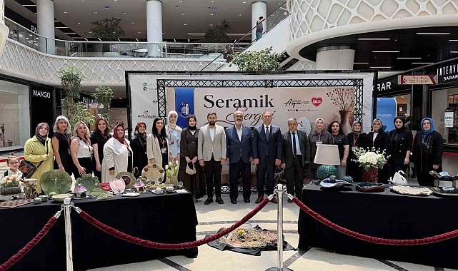 Kursiyerlerin seramik ürünleri görücüye çıktı