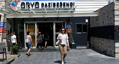 Kuşadası Belediyesi'nin turistik tesisleri ilgi görüyor