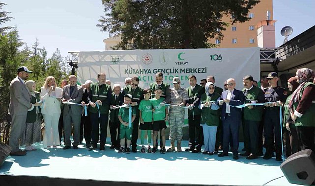 Kütahya Yeşilay Gençlik Merkezi ve Kafe1920 hizmete açıldı