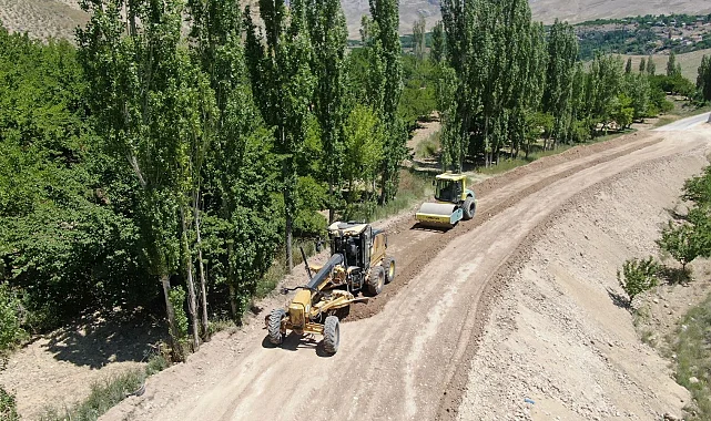 Malatya'da 3 ilçeyi bağlayan grup yolunda büyük dönüşüm