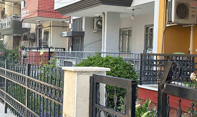 Manisa'da eşini öldüren adam, annesini kurtarmaya çalışan kızını da darbetti