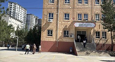 Mardin'de YKS'nin ilk oturumu başladı