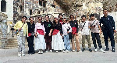 Mardin'den Karadeniz'e sanat köprüsü: Yeşilli YBO Korosu tarih yazdı!
