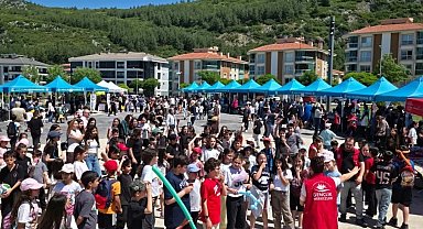 Menteşe'de çocuk şenliği coşkusu