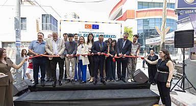 Mersin'de gençleri geleceğin mesleklerine hazırlayacak merkez açıldı
