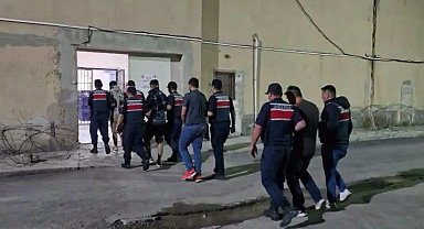 Mersin'den gelip Sivas'ta hırsızlık yapan 5 şüpheli tutuklandı