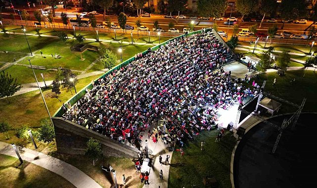 Milli heyecan iki noktada yaşanacak: Büyükşehir'den iki dev ekran